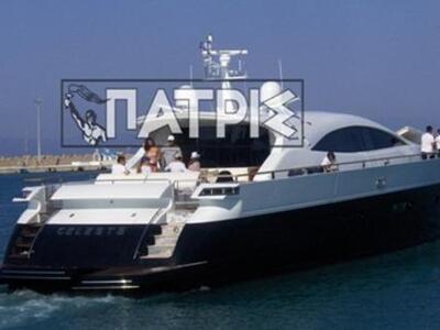 Βασιλική θαλαμηγός στο λιμάνι της Κυλλήν...