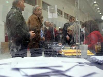 Τα 29 κόμματα που διεκδικούν την ψήφο μα...