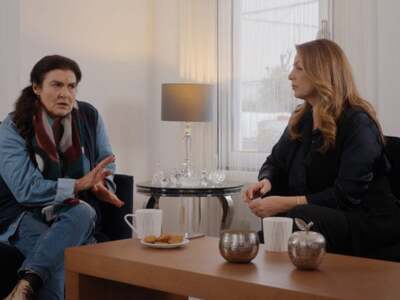 Η γη της ελιάς: Η Ισμήνη χρηματίζει μια ...