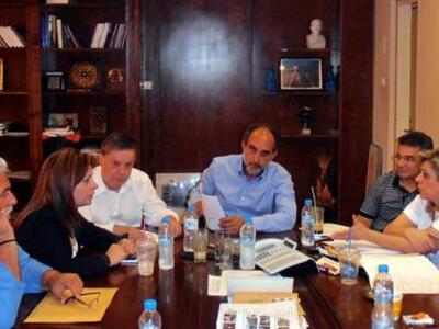 Ευρεία σύσκεψη για τα ληξιπρόθεσμα και τ...