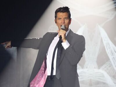 Ο Σάκης Ρουβάς αναλαμβάνει το YFSF: Τα π...