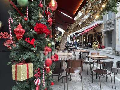 Πάτρα: Οι βιτρίνες, κάνουν ήδη Χριστούγεννα- ΦΩΤΟ