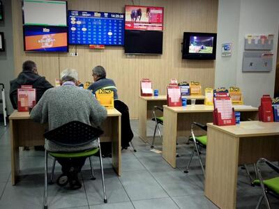 Αγρίνιο: Δύο ανήλικοι διέρρηξαν και επιχ...