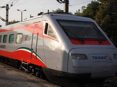 Θεσσαλονίκη-Αθήνα με τρένο των 160 χιλιο...