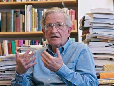 Τσόμσκι: Οι ΗΠΑ διολισθαίνουν στη βαρβαρότητα