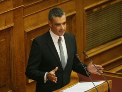 Σπρώχνουν τον Άρη να πάει για πρόεδρος