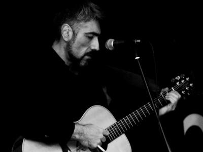 Ο Θάνος Ανεστόπουλος των "Διάφανων ...