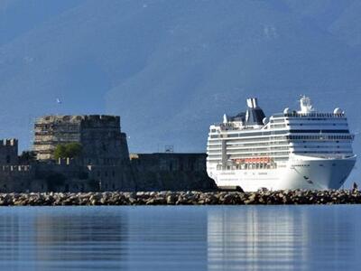 Στην πρώτη θέση της τουριστικής περιόδου...