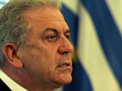 Τα είπαν στο τηλέφωνο Χίλαρι - Αμβραμόπουλος