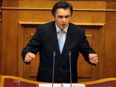Δεν δίνει ψήφο εμπιστοσύνης στην κυβέρνη...