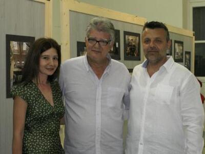 Πλήθος κόσμου στα εγκαίνια της έκθεσης φ...