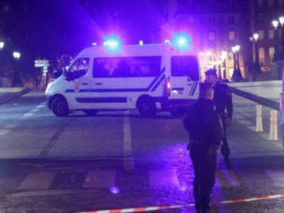 Παρίσι: Επίθεση με μαχαίρι στο σταθμό Ga...