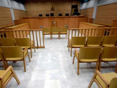 Τηλε...δίκες στα ελληνικά δικαστήρια από...