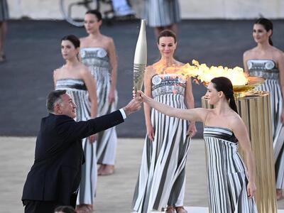 Η Αθήνα παρέδωσε την Ολυμπιακή Φλόγα στο...