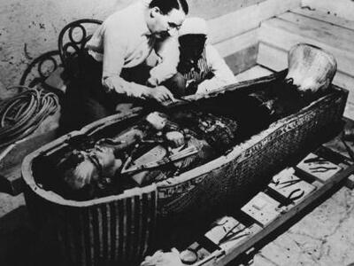 Σαν σήμερα: Ο Χάουαρντ Κάρτερ ανακαλύπτε...