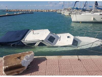  Βυθίστηκε το σκάφος που είχε "μπάσ...