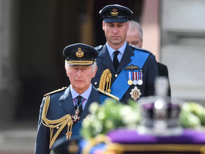 Σοκ στη βασιλική οικογένεια: Νεκρή, με έ...