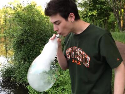 Ένα απίστευτο τρικ που μπορεί να κάνει κ...