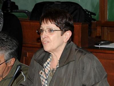 "Αλίμονο αν ο λαός περιμένει από εκ...