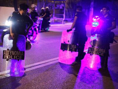 Επίθεση  με βόμβες μολότοφ και πέτρες σε...