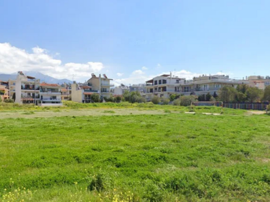 Πάτρα: Η πλατεία Ελλήνων Μουσουργών πρασ...