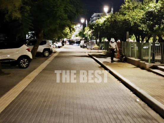 Πάτρα: Οχήματα κινούνται ανενόχλητα σε π...