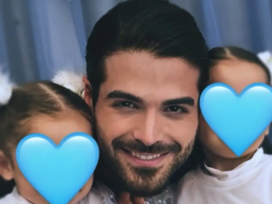 Ο Άρης Μουγκοπέτρος ευχήθηκε στις κόρες ...