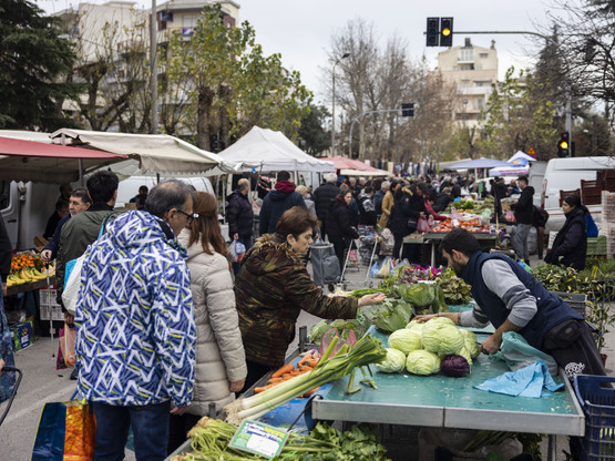 Το καλάθι αδειάζει: Πώς οι τιμές στις λα...