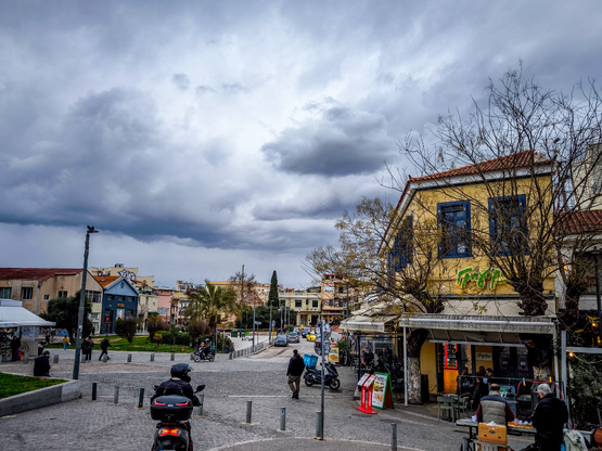 Καιρός: Υποχωρούν οι βροχές - Ανεβαίνει ...