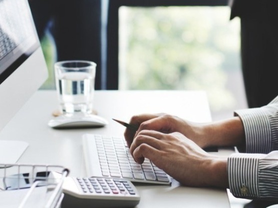 Αντίστροφη μέτρηση για τις φορολογικές δηλώσεις