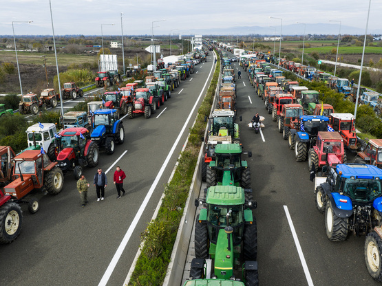 Αγρότες: Κρίσιμες αποφάσεις για κινητοπο...