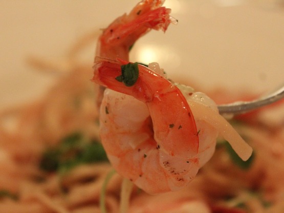 Συνταγή για παπαρδέλες με γαρίδες γκουαν...