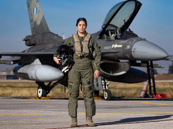 Χρυσάνθη Νικολοπούλου: Η πρώτη Ελληνίδα ...