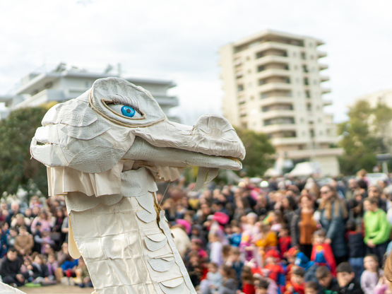 Πλημμύρισε από κόσμο η Πλατεία Ντε Μιράν...
