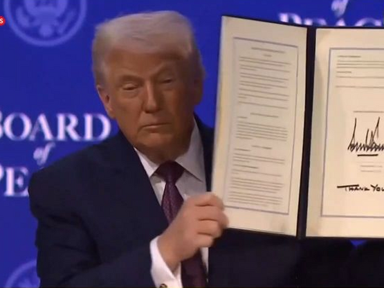 Ο Τραμπ παρουσιάζει το «Συμβούλιο Ειρήνη...