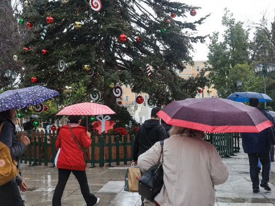 Ο καιρός των Χριστουγέννων: Καταιγίδες σ...