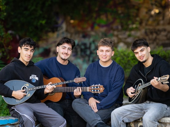 BOYZOUKSIDES: Οι ρεμπέτες του Tiktok- Απ...