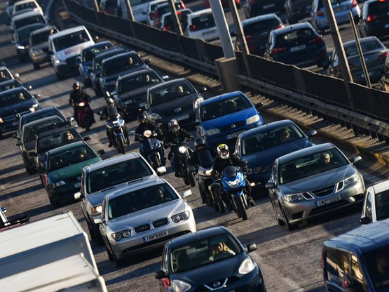 Τέλη Κυκλοφορίας: Λιγότεροι από 4 στους ...