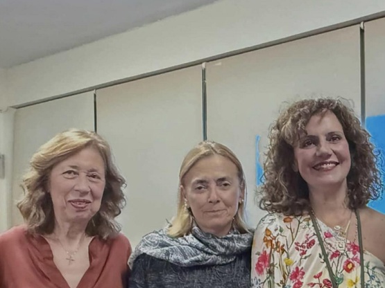 Μία Κόλλια: Παρουσίασε «Μικρές Ιστορίες ...