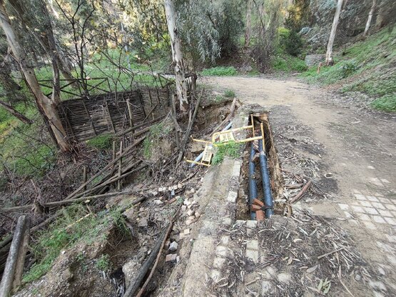 Πάτρα: Κίνδυνος ατυχήματος σε μονοπάτι σ...