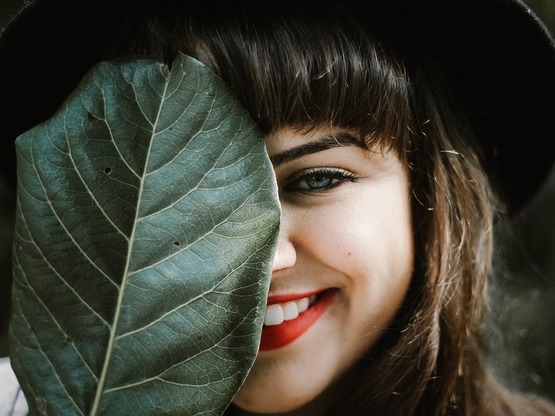 Καθαρό, φωτεινό χαμόγελο φυσικά - Τι να ...