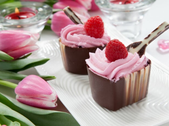 Εορτολόγιο: Ποιοι γιορτάζουν σήμερα 6 Απριλίου