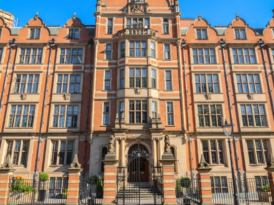 Πόσο κοστίζουν σήμερα τα δίδακτρα και η ...