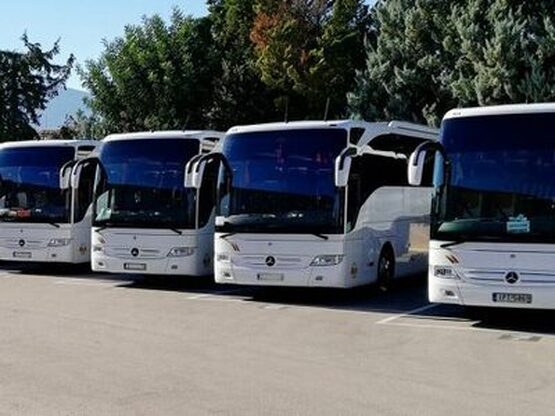 SOS από τα τουριστικά λεωφορεία λόγω πολ...