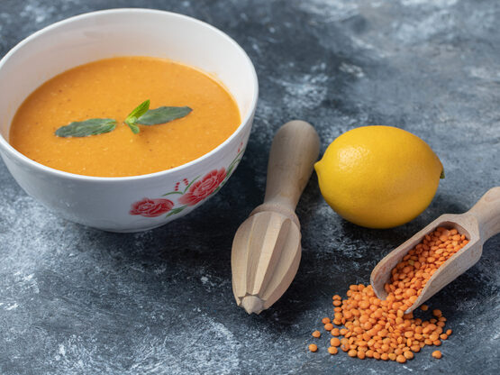 Συνταγή για σούπα με κόκκινες φακές