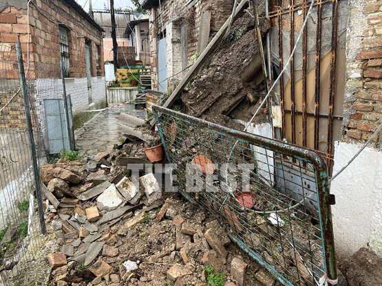 Πάτρα: Γκρεμίστηκε σπίτι κοντά στο Κάστρ...