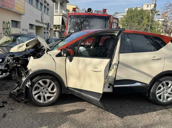 Αγρίνιο: Τροχαίο μπροστά σε σχολείο- Το ...