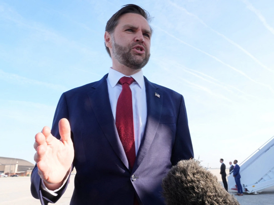 Τζέι Ντι Βανς: «Η μπάλα βρίσκεται στο γή...