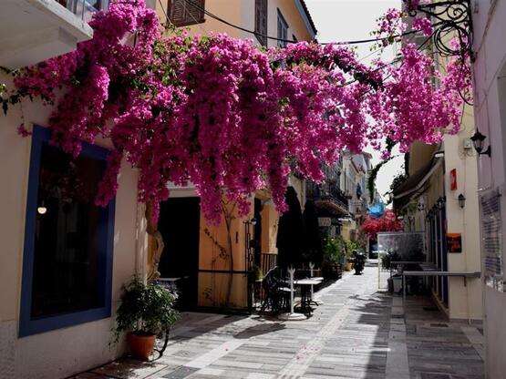 Ναύπλιο: Η πιο ρομαντική παραθαλάσσια πό...