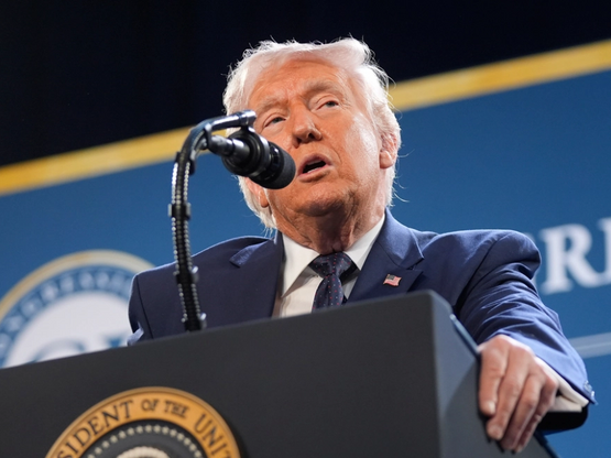 Τραμπ: «Θάνατος, φωτιά και οργή» αν το Ι...